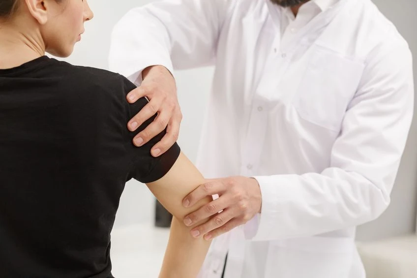 治不好的網球肘真相：摸不到痛點，問題可能在肌筋膜、橈神經與頸椎 - 台中運動傷害治療｜沙鹿網球肘治療