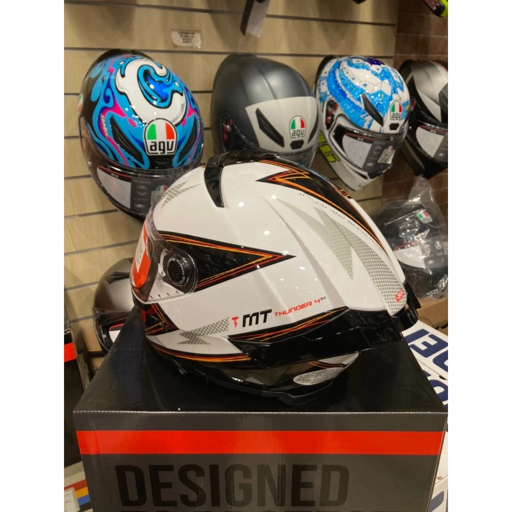 西班牙 MT THUNDER 4 SV 雷神4 黑白閃電 亮面 全罩 安全帽 進口帽 亞版 公司貨