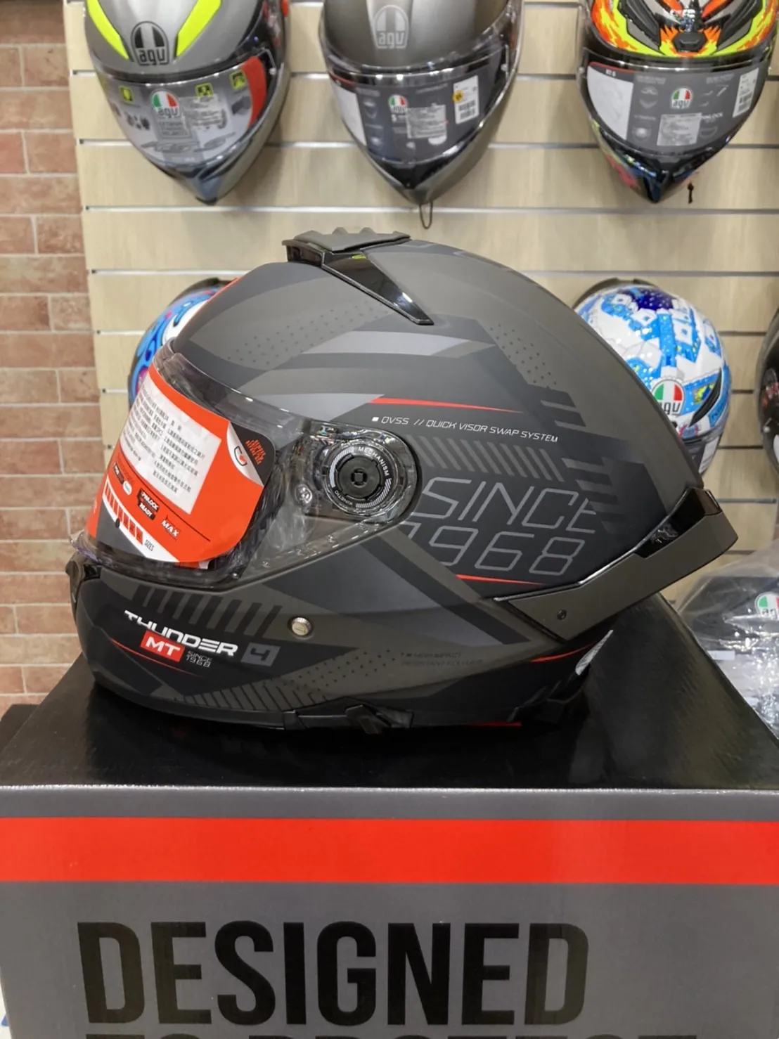 鼎泰安全帽 西班牙 MT THUNDER 4 SV 雷神4 啞黑灰光譜 全罩 安全帽 進口帽 亞版 公司貨