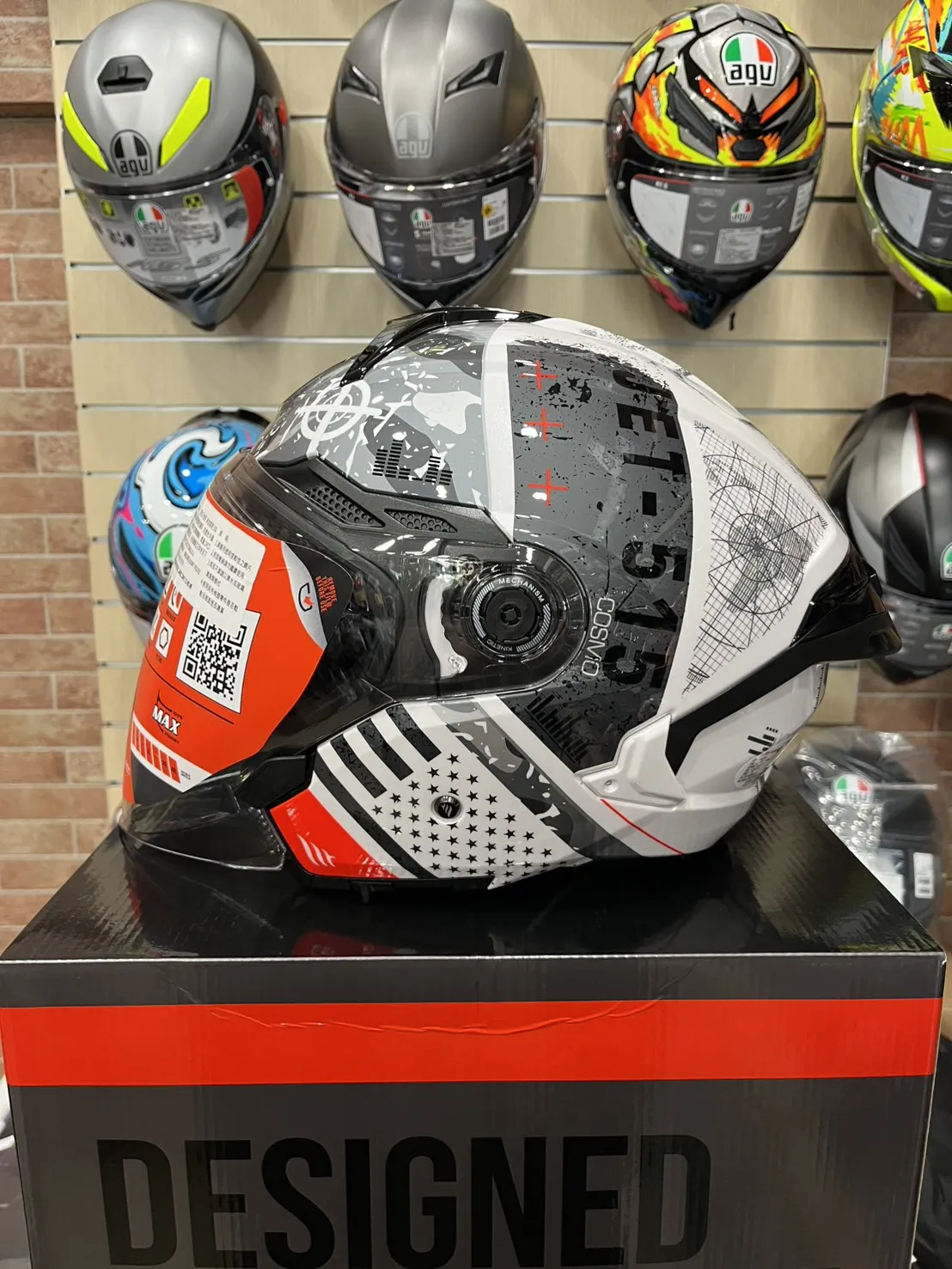 西班牙 MT COSMO SV 星際 灰黑白迷戀 3/4半罩 安全帽 快拆式鏡片 內墨鏡 鴨尾 亞版公司貨