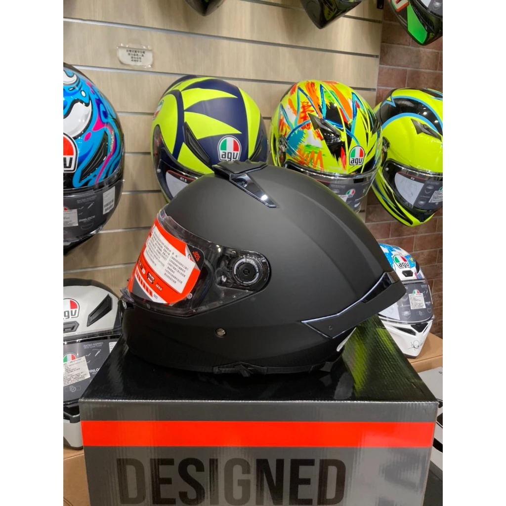 西班牙 MT THUNDER 4 SV 雷神4 消光黑 素色 全罩 安全帽 進口帽 公司貨 送多層膜鏡片