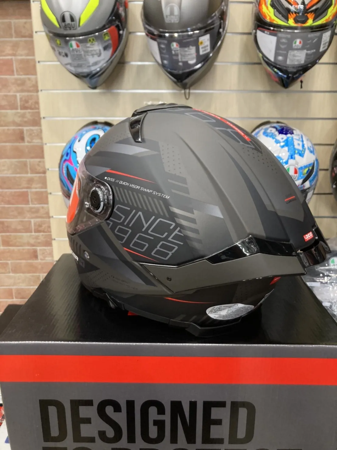 鼎泰安全帽 西班牙 MT THUNDER 4 SV 雷神4 啞黑灰光譜 全罩 安全帽 進口帽 亞版 公司貨