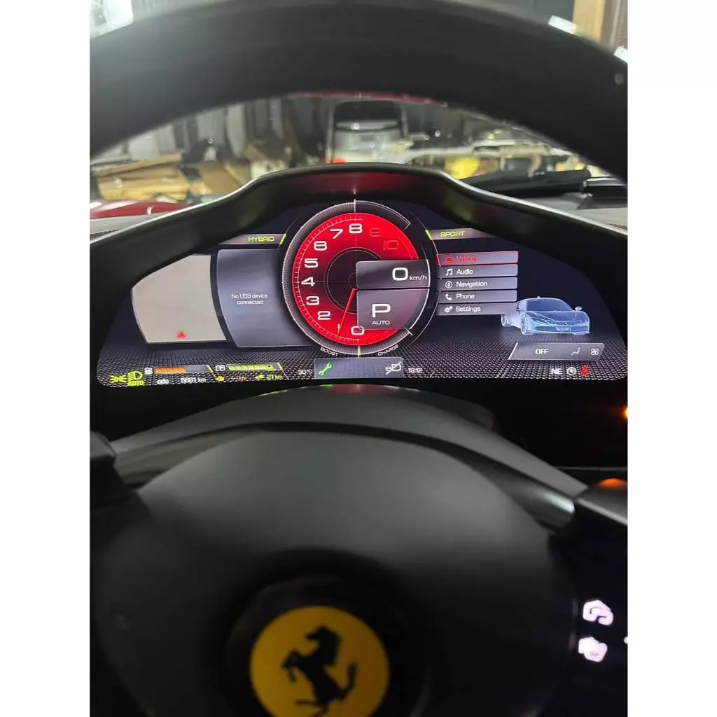 Ferrari 法拉利鋰電池模擬器