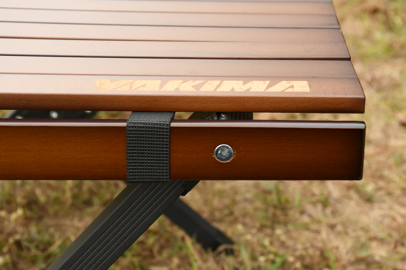 鋁合金腳蛋捲櫸木桌_原木桌