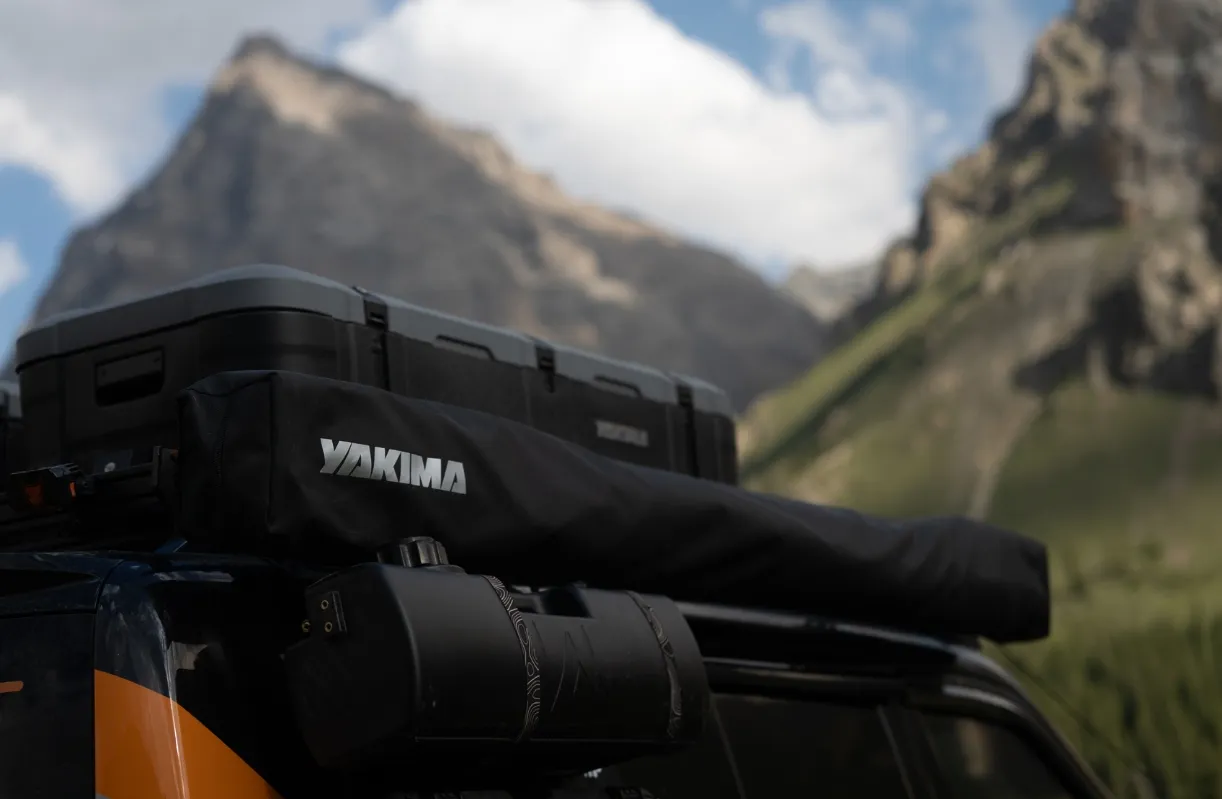 YAKIMA SkyFort 車頂戰術箱 