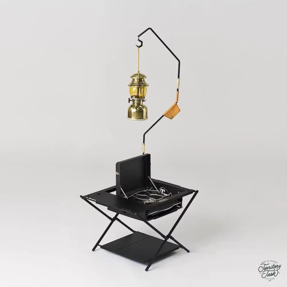 地域仕事/Territory Task 渡鴉桌燈柱 RAVEN LIGHT POLE