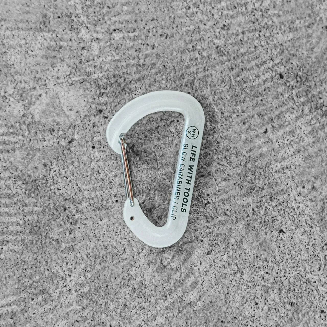 WHATNOT｜GLOW CARABINER 夜光C型扣 (單入)