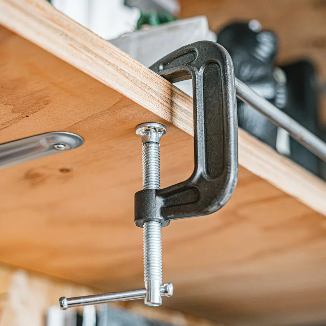 WHATNOT｜IRON CLAMP BAR 鐵製桌邊吊架