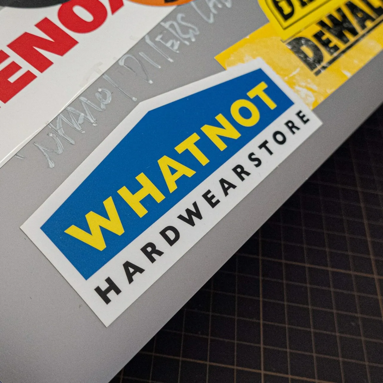 WHATNOT｜LOGO STICKER