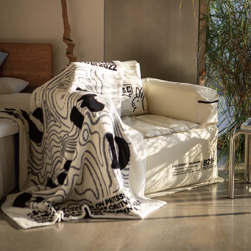 C&C Airlab RETRO BLANKET 復古趣味絨毯