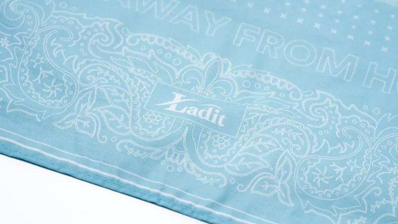LADIT|Bandana Blue|Paisley 變形蟲圖騰品牌設計方巾|天藍色