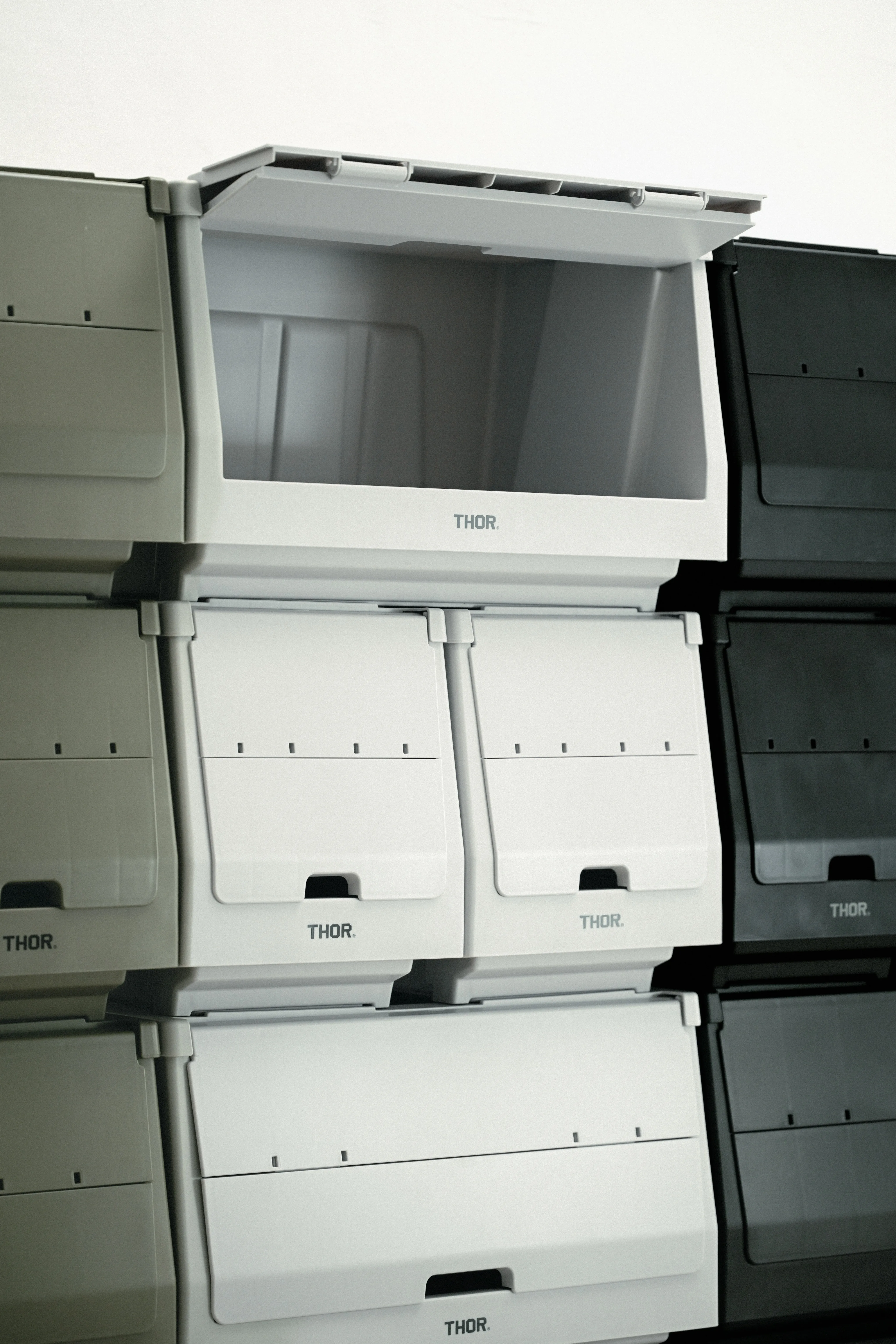 THOR 前開掀蓋式收納箱 20L & 50L