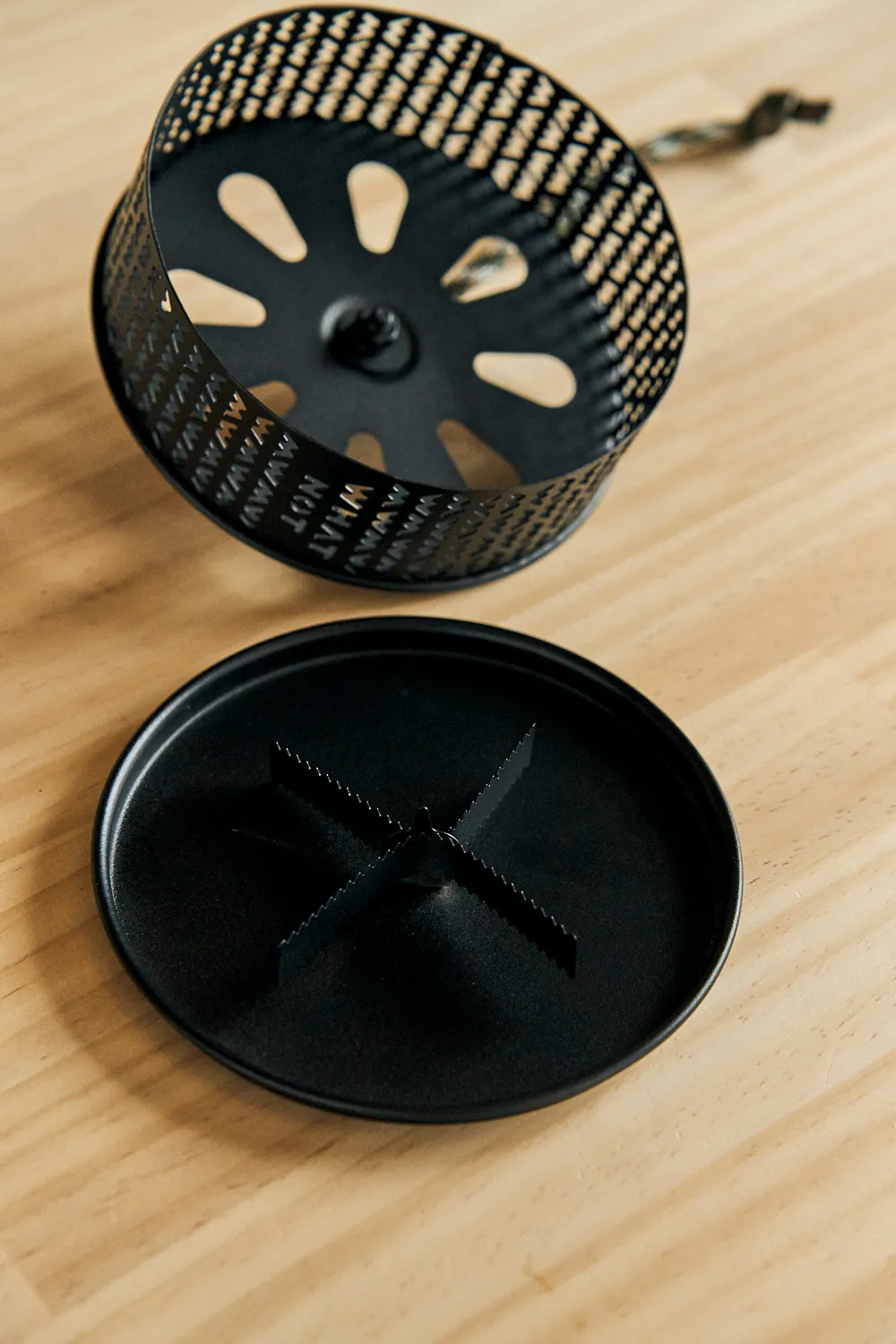 WHATNOT｜MOSQUITO COIL HOLDER 蚊香盒