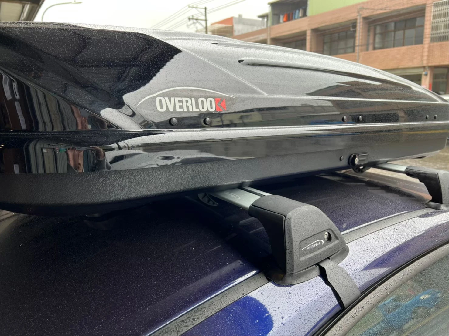 FORD FOCUS 安裝 YAKIMA 包覆式橫桿+ Overlook S2 車頂箱
