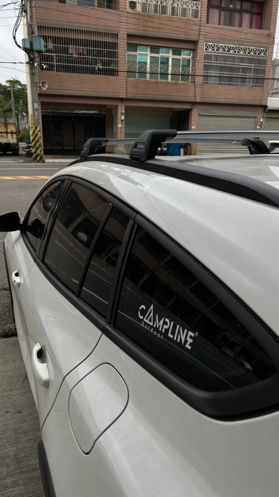 FORD FOCUS ACTIVE 安裝 YAKIMA包覆式橫桿