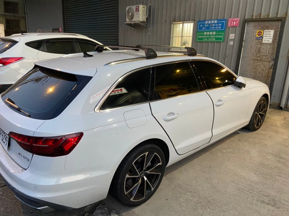 Audi A4 Avant 40 TFSI 安裝 YAKIMA 包覆式橫桿黑