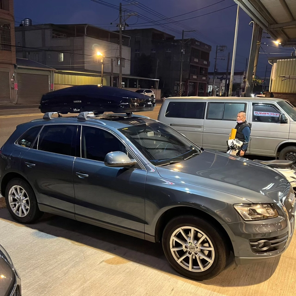 Audi Q5 安裝 YAKIMA包覆式橫桿+YAKIMA GrandTour 16車頂箱