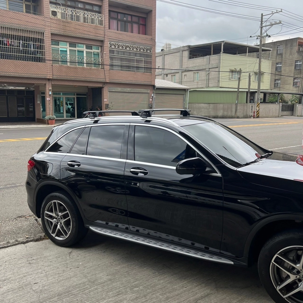 BENZ GLC 安裝 YAKIMA突出式橫桿