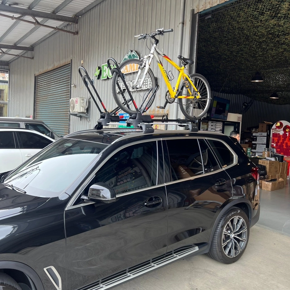 BMW X5 安裝 YAKIMA包覆式橫桿 + FrontLoader 前端貨架型自行車固定架