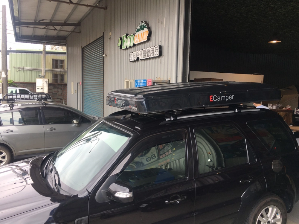 FORD ESCAPE 安裝 YAKIMA 機翼型橫桿 + Ecamper 二代車頂帳