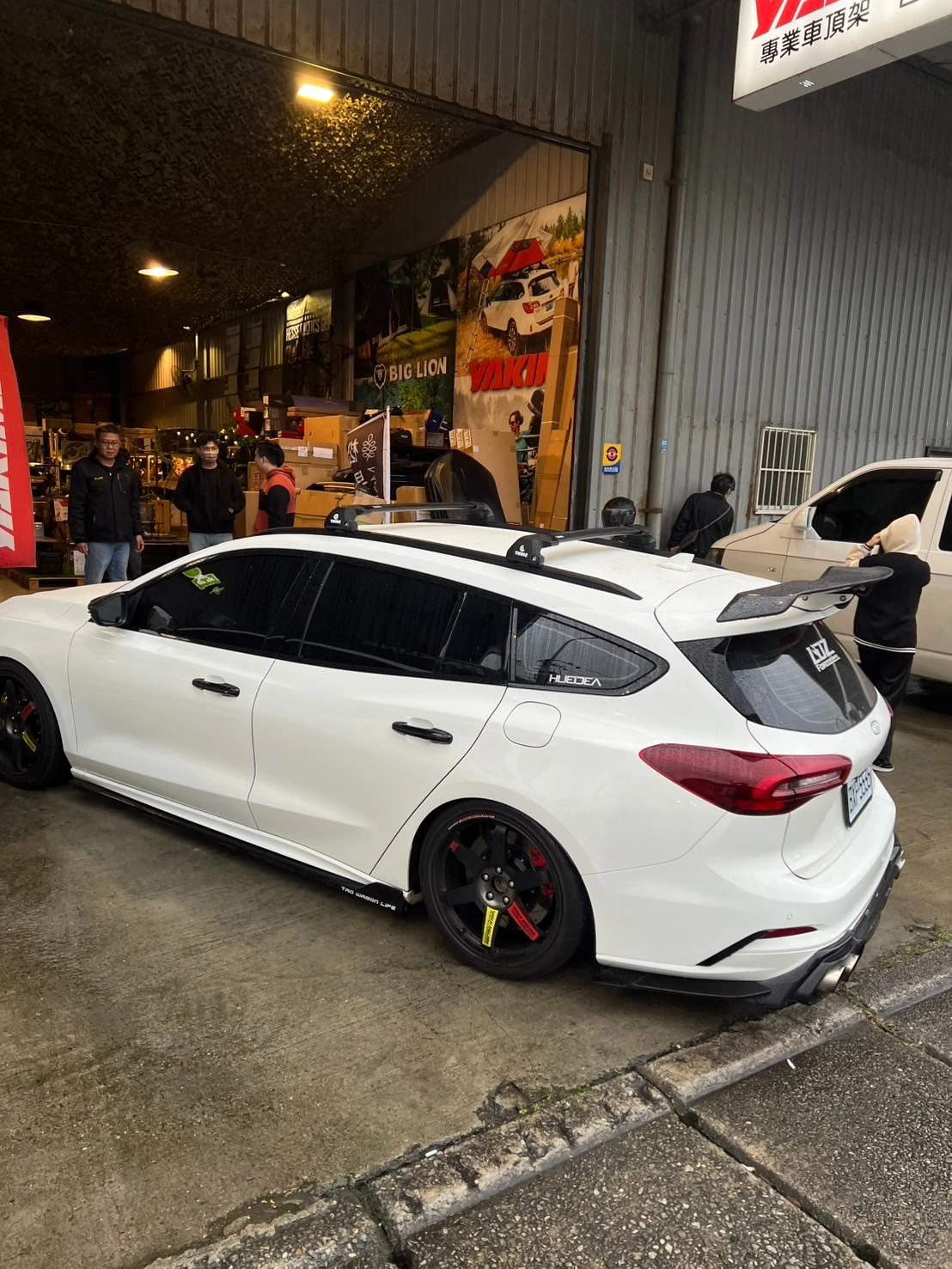 FORD FOCUS WAGON 安裝 THULE包覆式橫桿