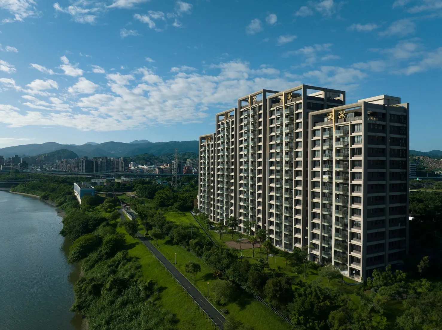 鳳凰水岸 建案空拍