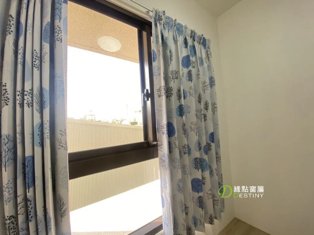 數碼印花三明治遮光布 - 寶睿新湛