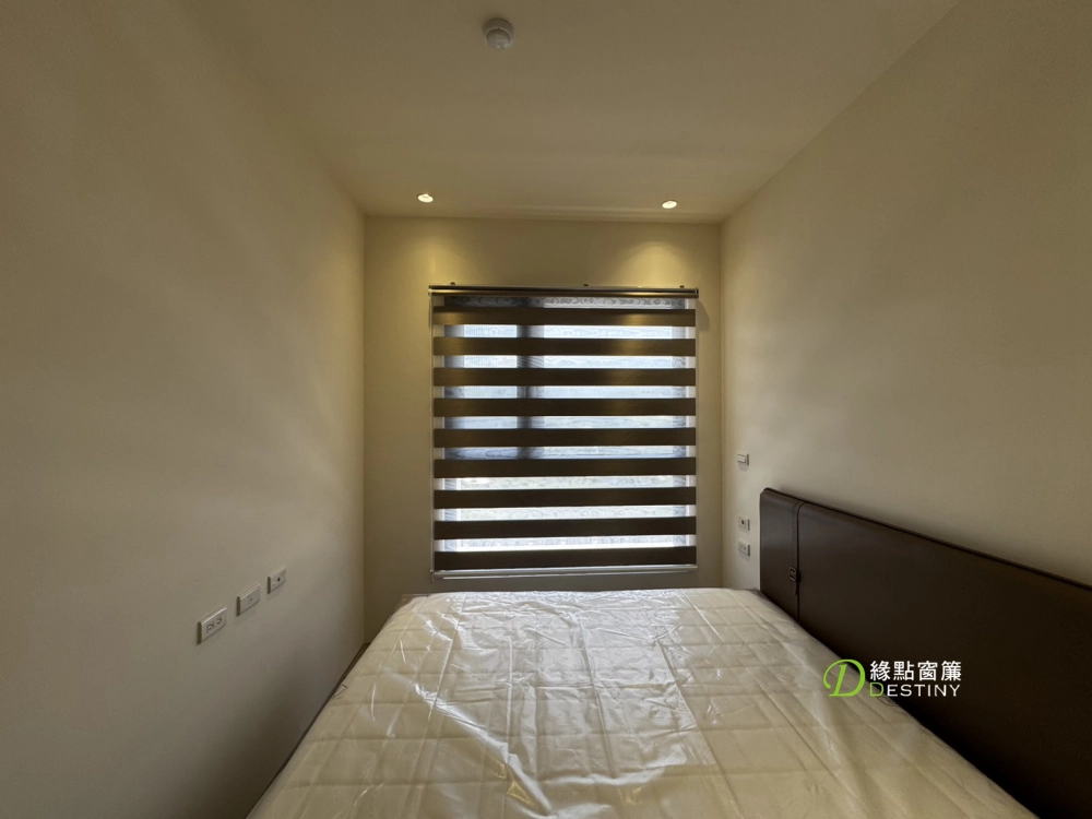 臥室調光簾｜臥室窗簾