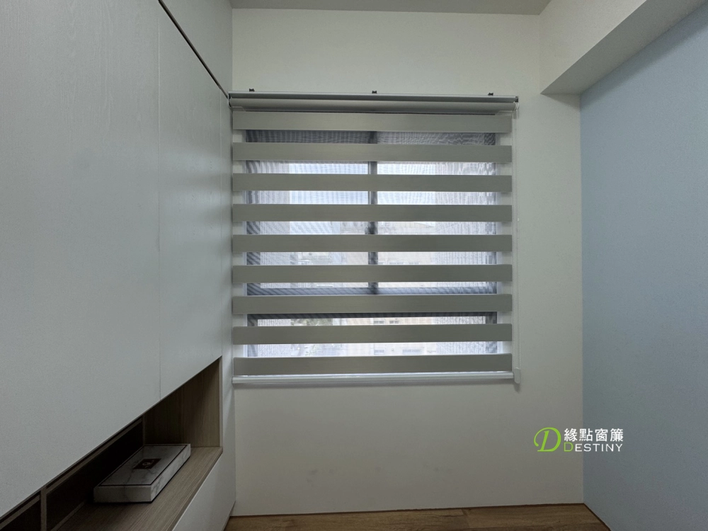 臥室調光簾｜臥室窗簾