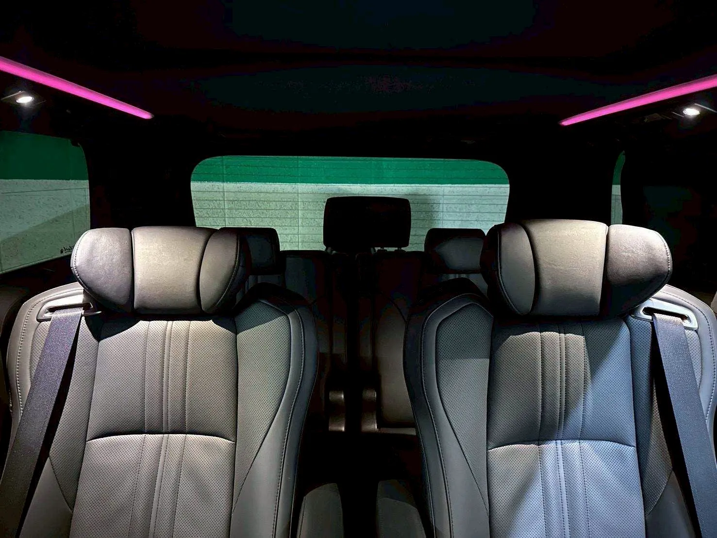 Toyota Alphard(七人座)