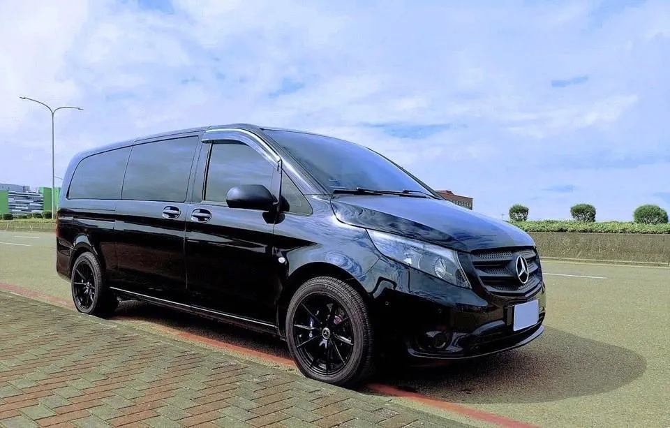 Mercedes-Benz VITO(九人座)