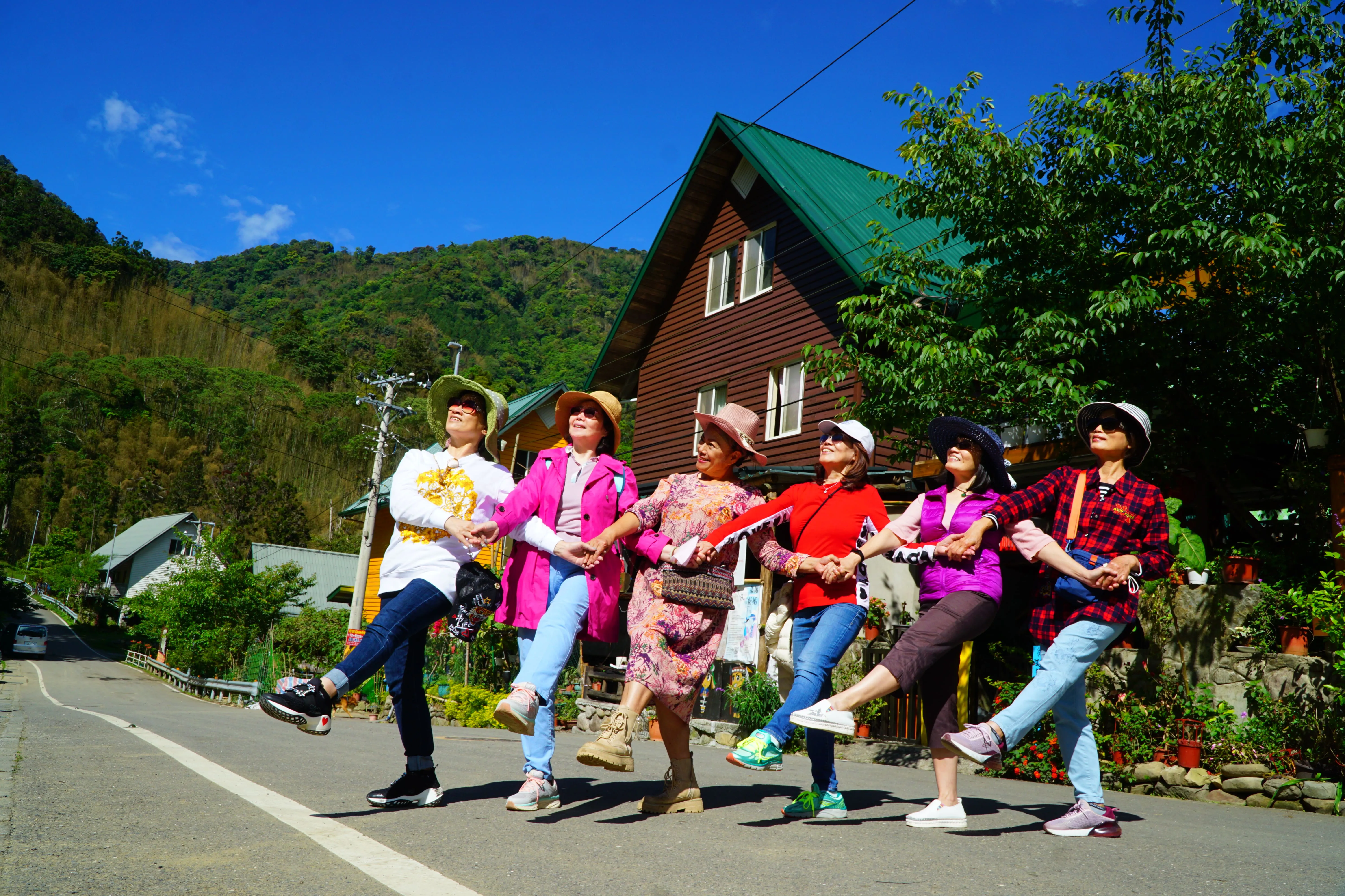 ❣️【得恩亞納】~台版合掌村二日遊