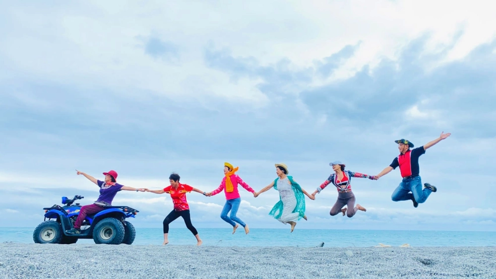 花蓮天空之鏡沙灘車