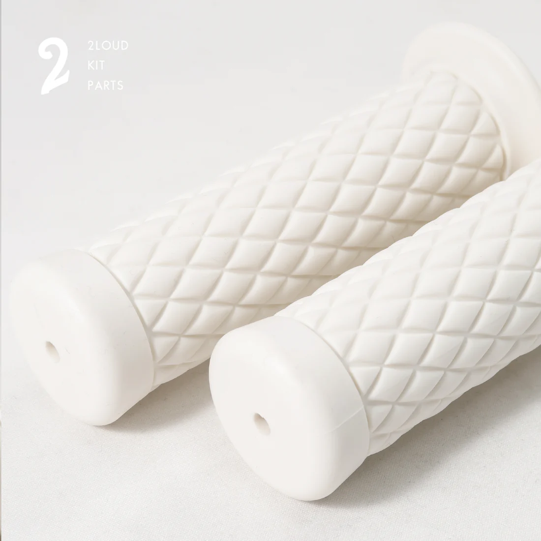 2LOUD Custom White Vintage Handlebar Grips