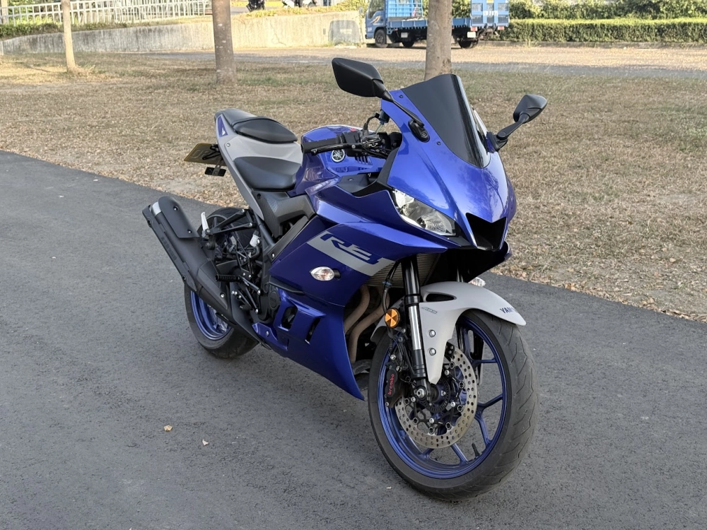 20"YAMAHA YZF-R3