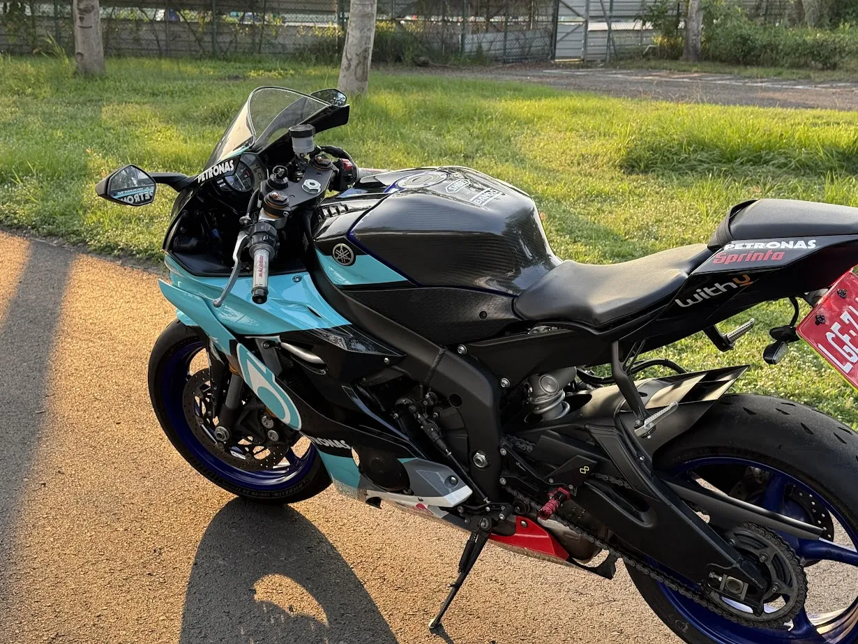 19＂YAMAHA YZF-R6
