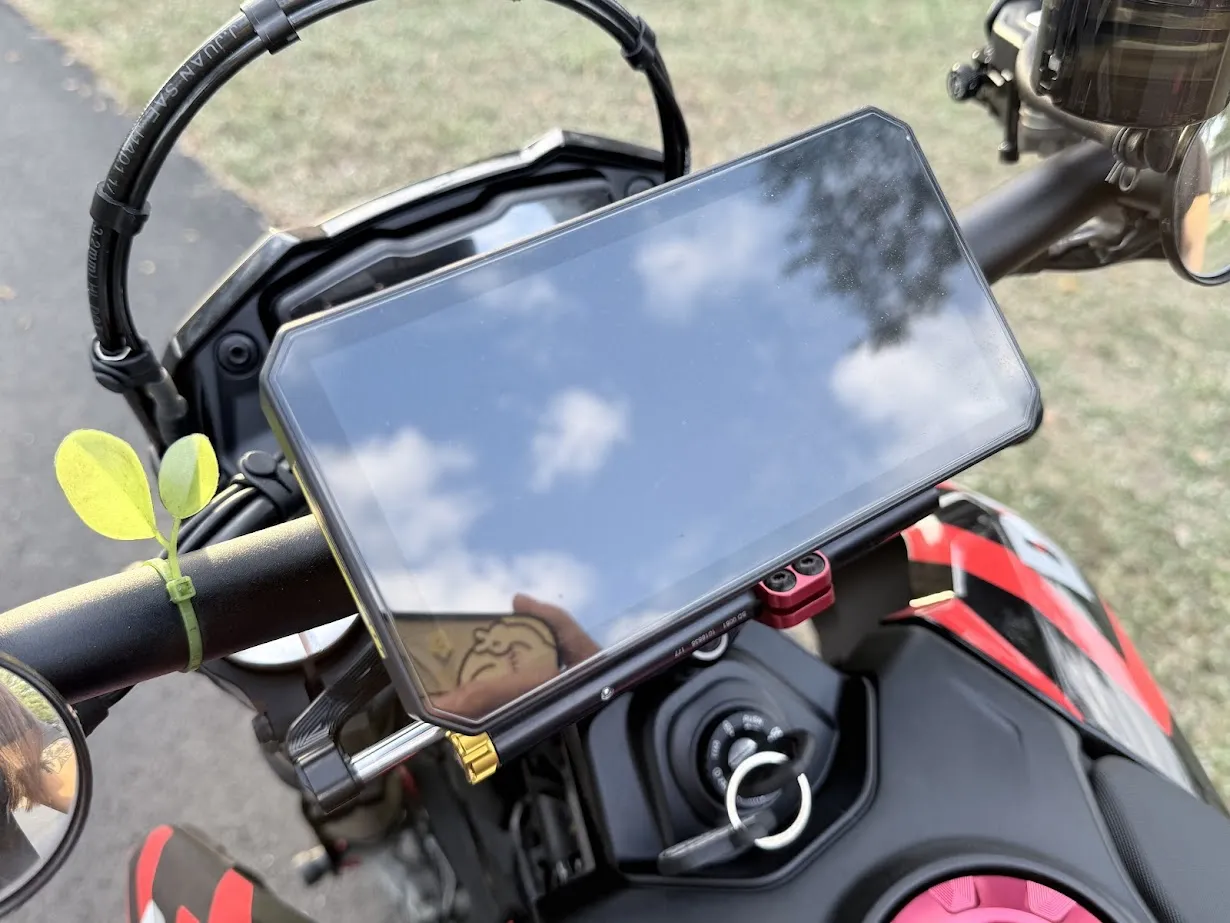 24＂DUCATI HYPERMOTARD 698