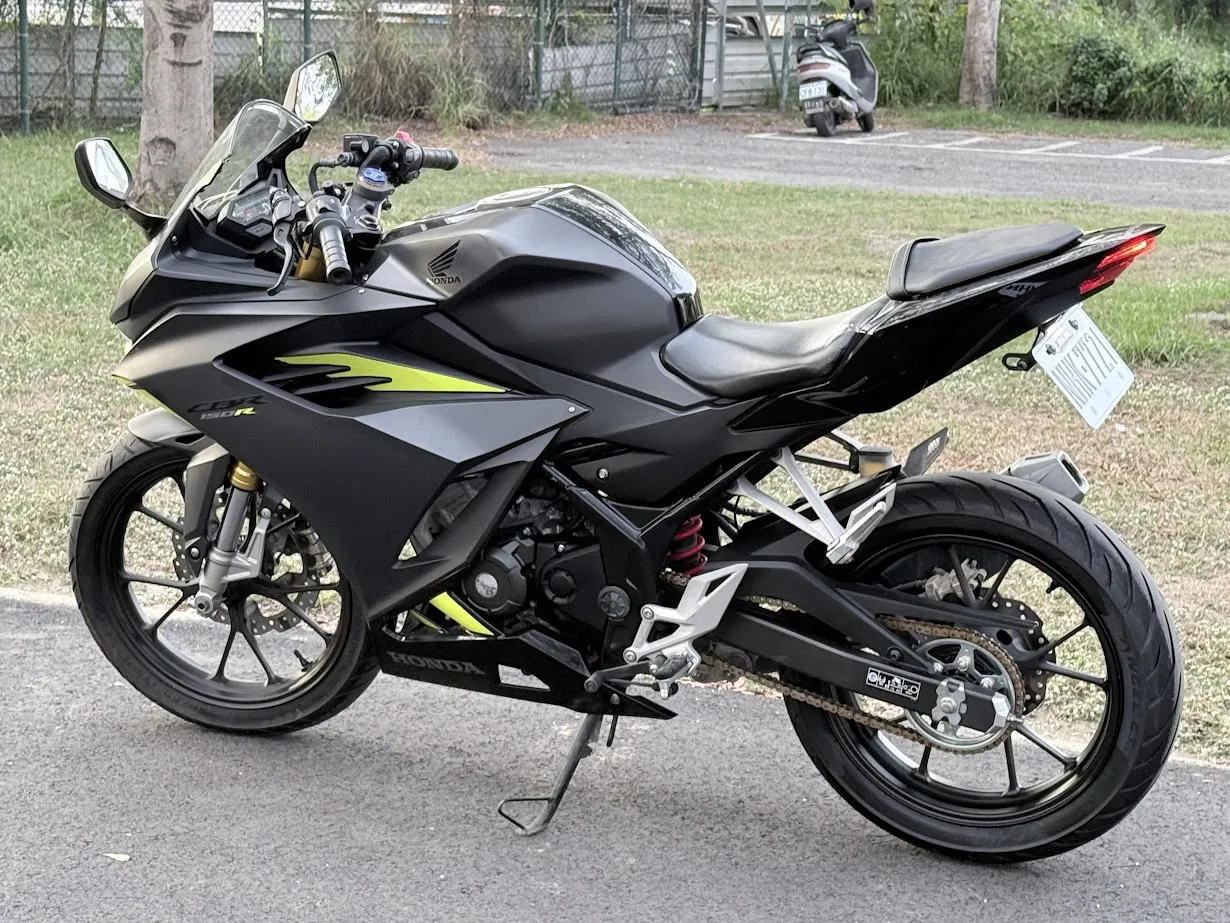 21＂ HONDA CBR150R