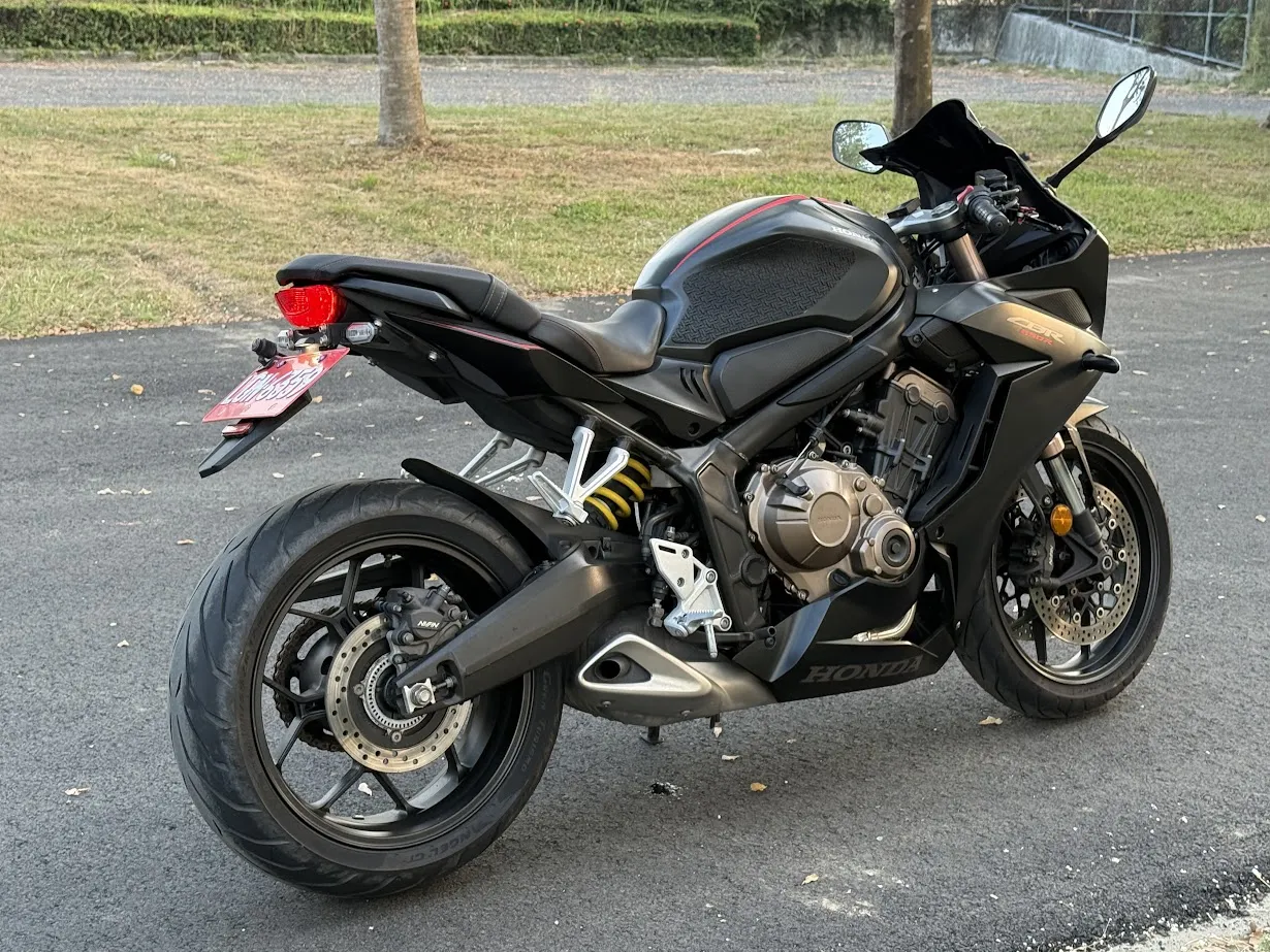 19＂ HONDA CBR650R
