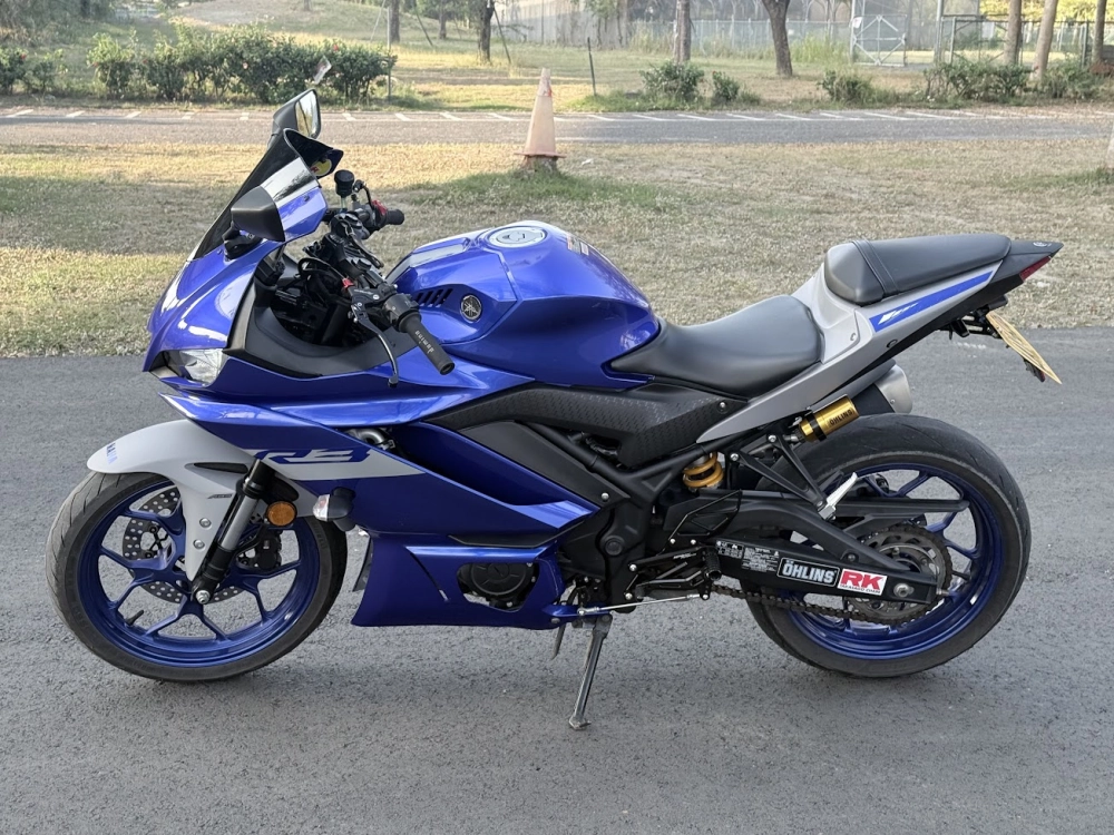 20"YAMAHA YZF-R3