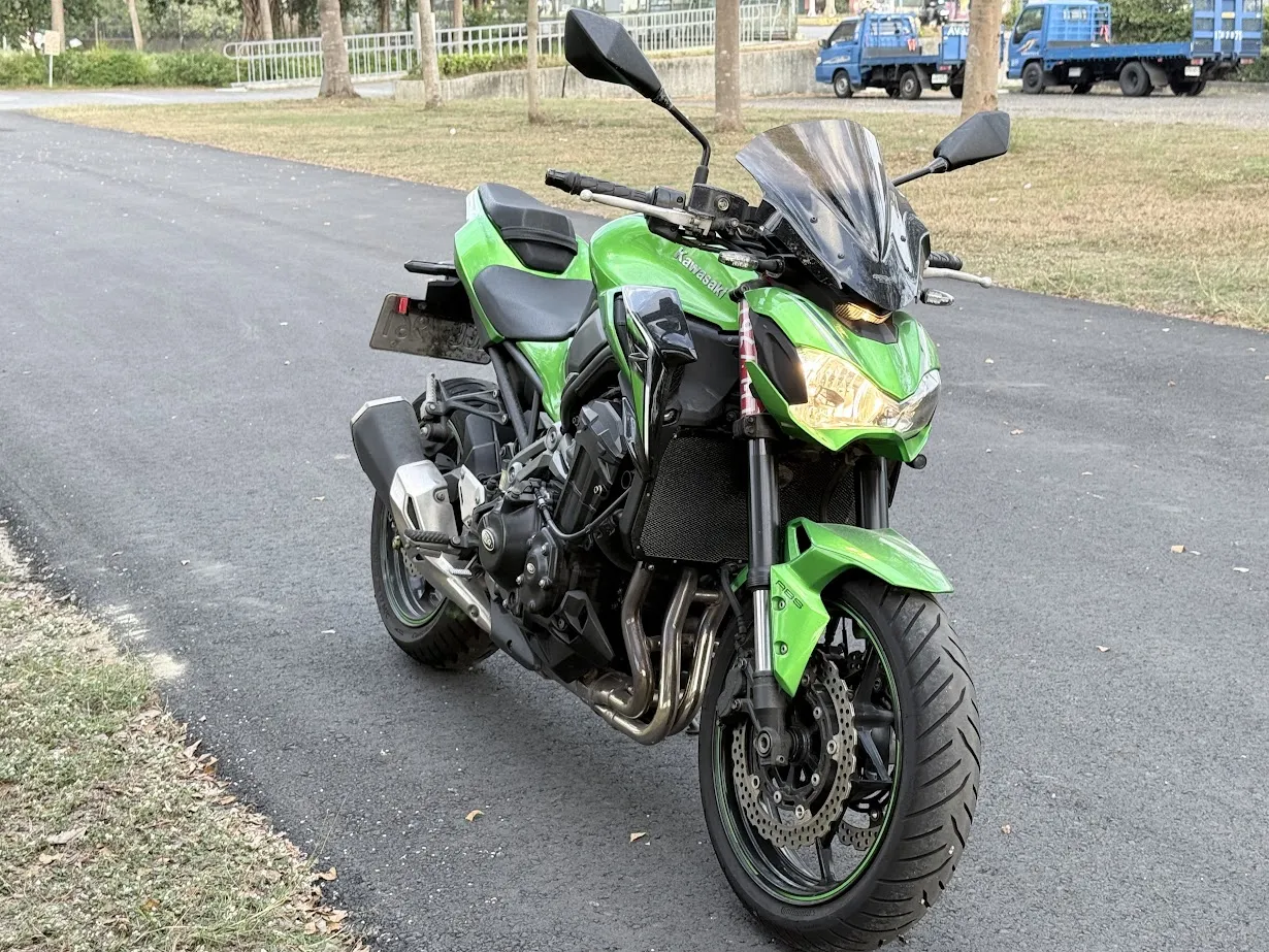 17＂KAWASAKI Z900