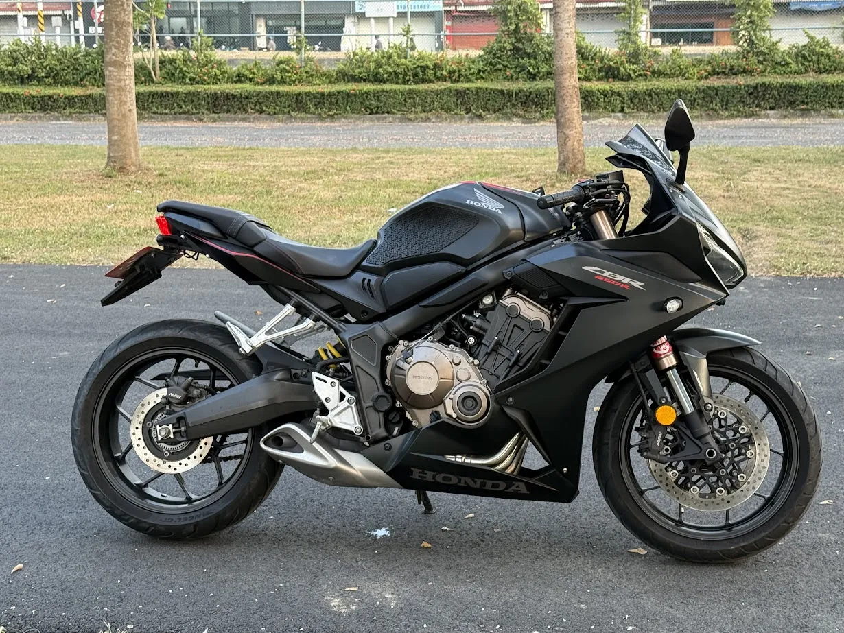 19＂ HONDA CBR650R