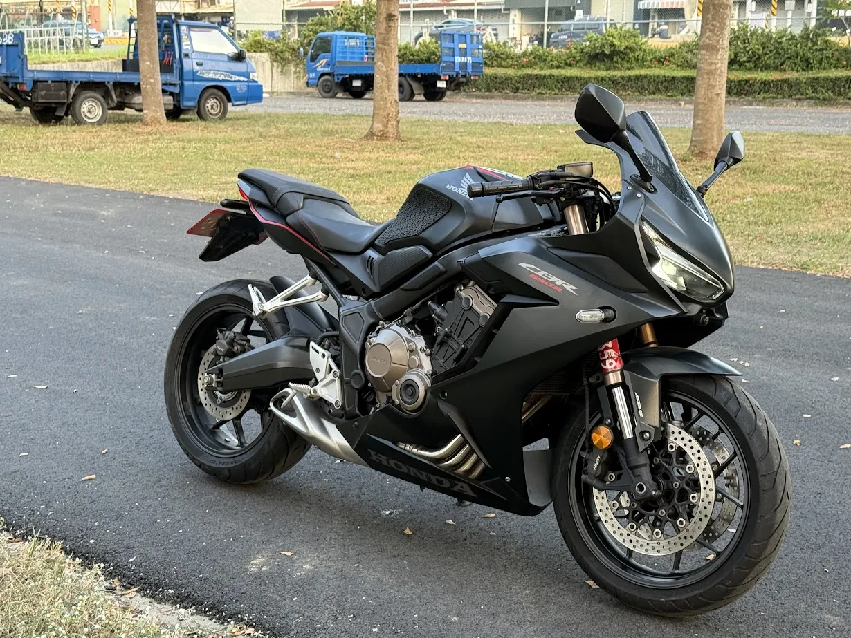 19＂ HONDA CBR650R