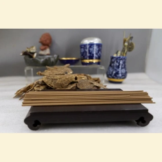 Premium Vietnamese Wild Hoi An Agarwood Gift Set