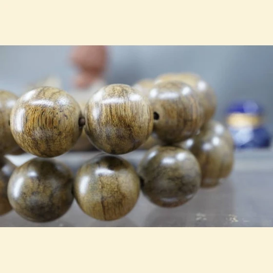 Indonesian Jayapura 20mm Beads