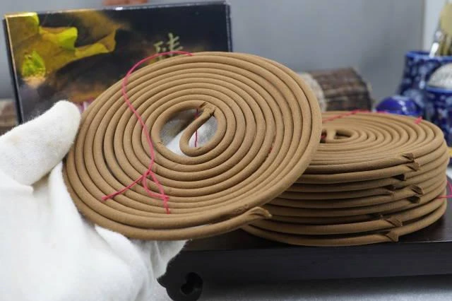 24-hour Indonesian Papuan agarwood coil incense