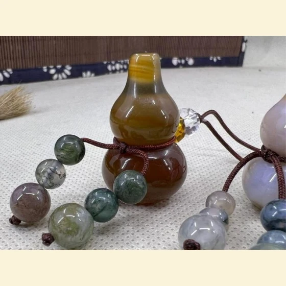 Natural Agate - Gourd (symbolizing good fortune and prosperity)