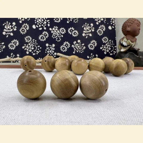 Indonesian Laoshan 20mm 12 pieces