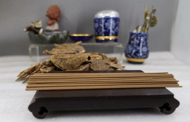 Top-grade wild Vietnamese Hoi An agarwood (per gram)