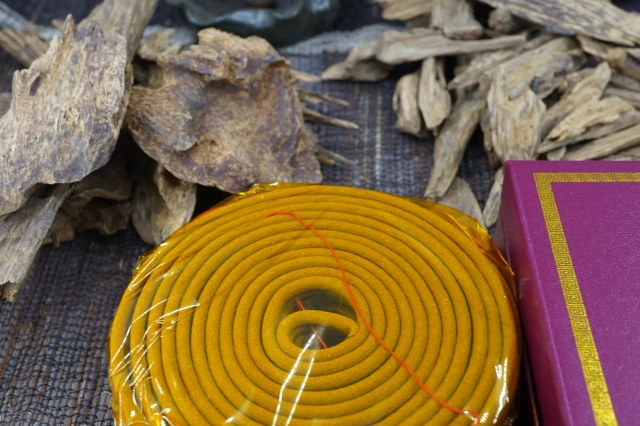 24-hour incense coils (standard version) from Hoi An, Vietnam (B)
